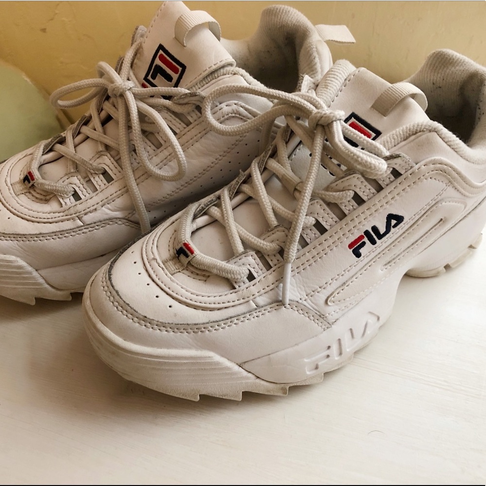 size 7.5 Fila Disruptor’s